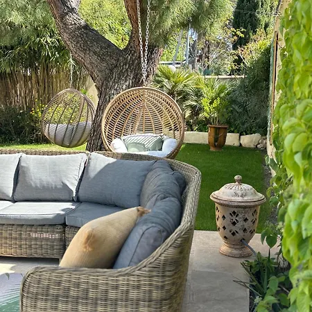 Apartment Cosy Avec Piscine ,parking Et Jardin *