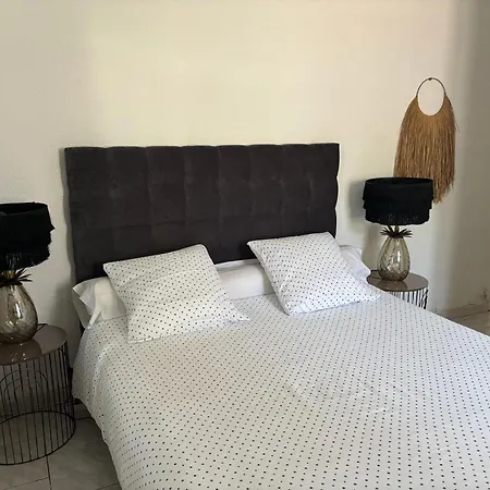 Cosy Avec Piscine ,parking Et Jardin Villeneuve-les-Avignon